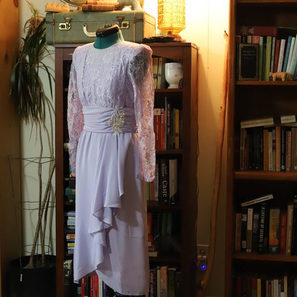 Vintage | purple lace dress - Picture 2 of 16